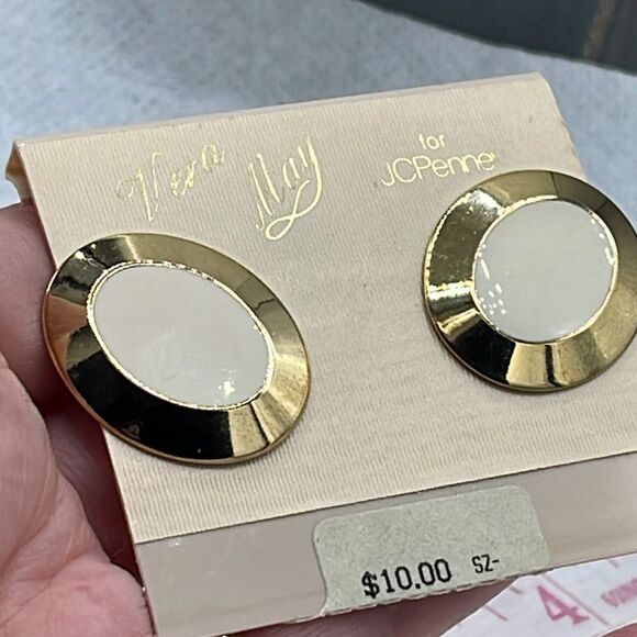 Vintage Vera May for JCP 1980’s clip earrings - Picture 2 of 6